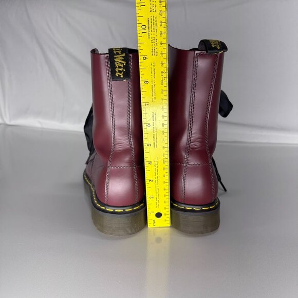 Dr. Martens 1490 Cherry Red Women's US Size 8, EU 39 Black Ribbon Lace - Picture 6 of 8
